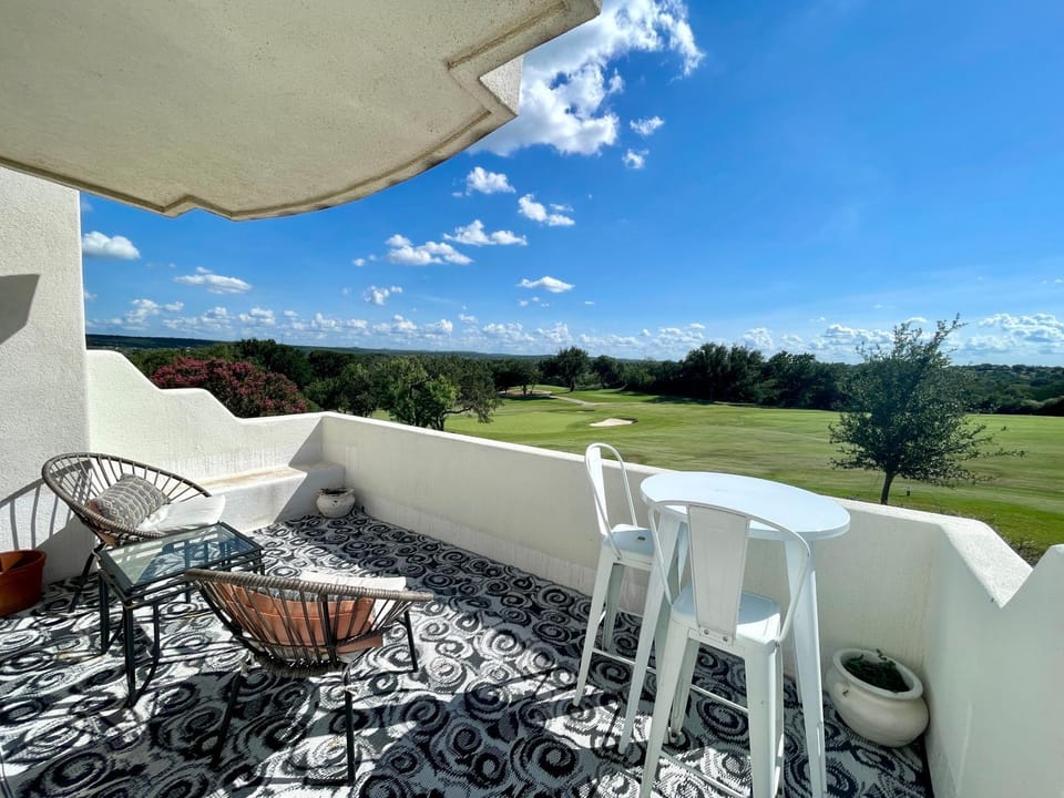 Natural landscape, Golfcourse, View (from property/room), Balcony/Terrace