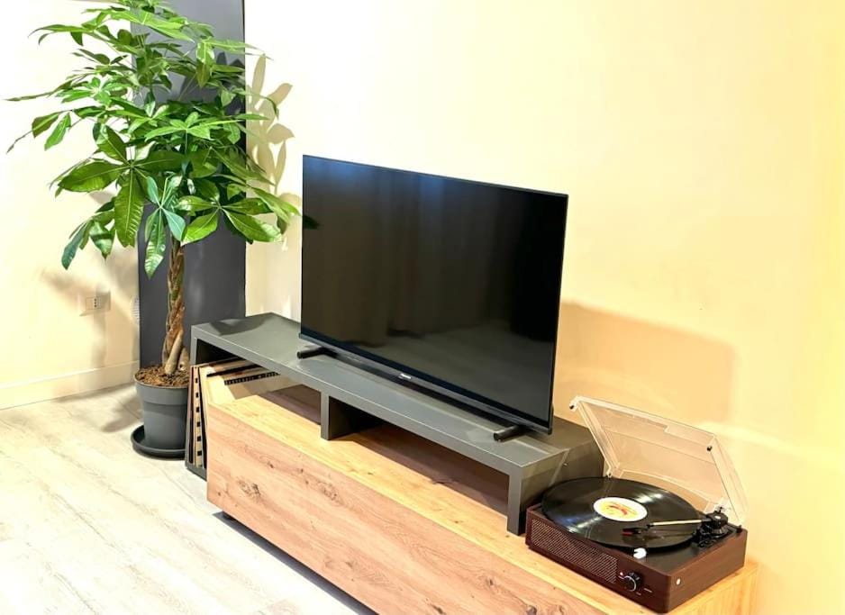 Communal lounge/ TV room, TV and multimedia, Evening entertainment