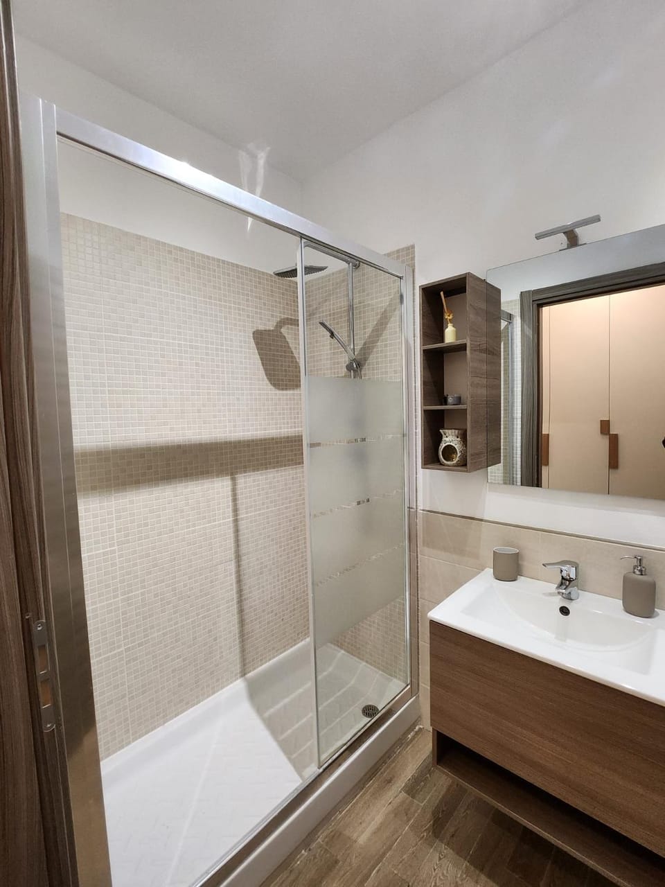 Shower, Bathroom