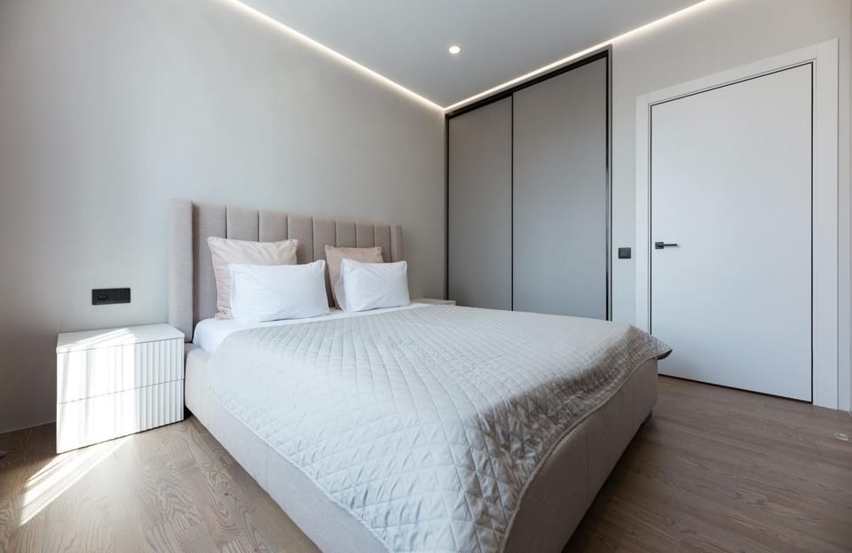 Bed, Photo of the whole room, Bedroom, wardrobe