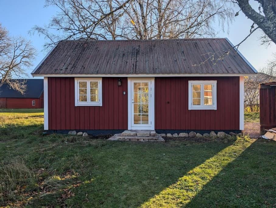 Kleines modernes Haus in Borghamn House in Västra Götaland County