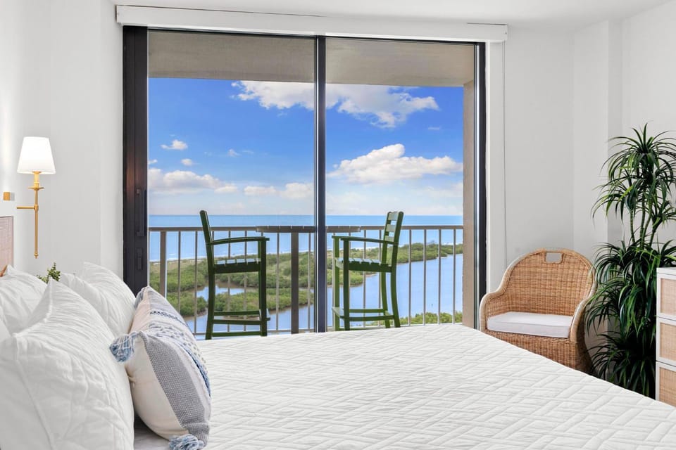 View (from property/room), Bedroom, Sea view