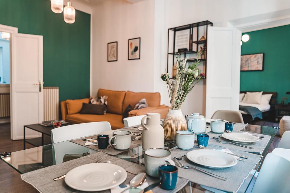 Living room, Dining area