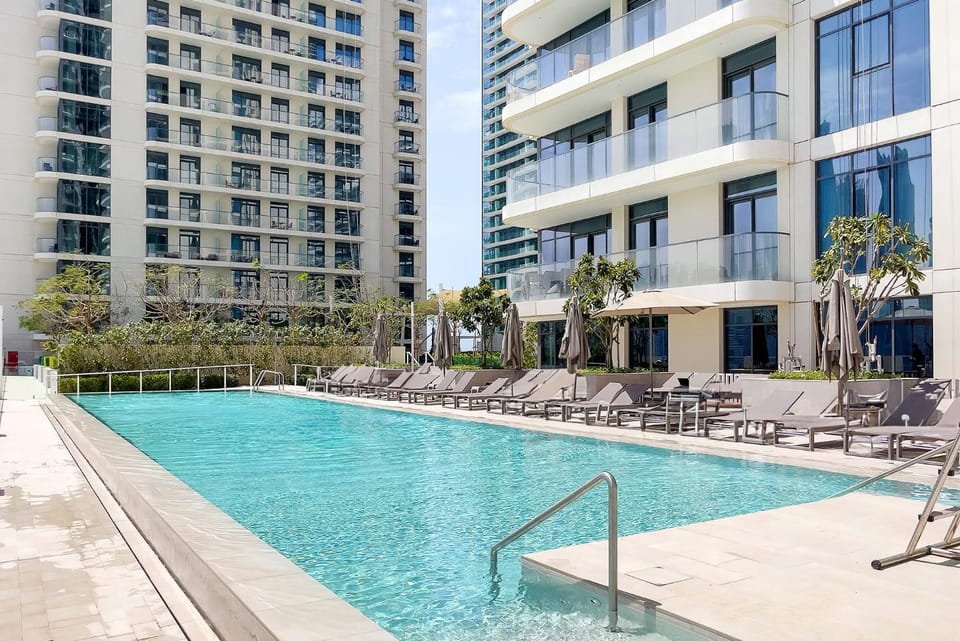 Pool view, Swimming pool