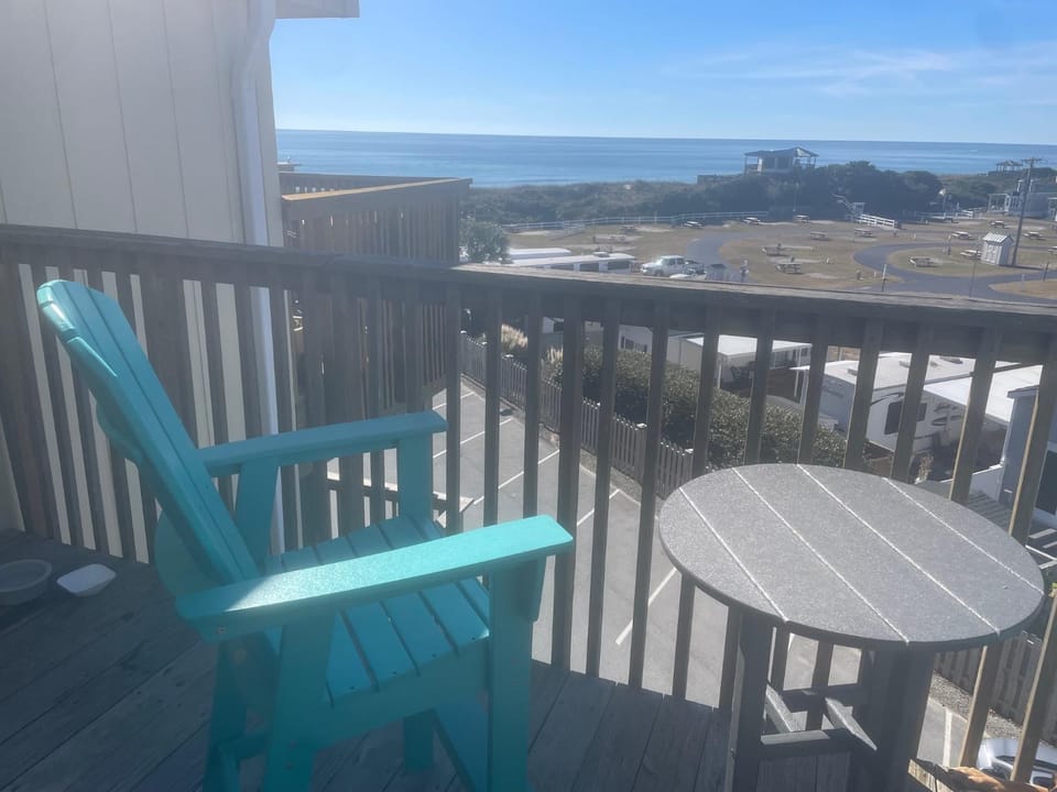 Jimmy's Beach Condo House in Emerald Isle