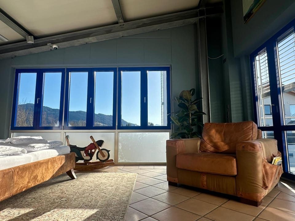 Bed, Photo of the whole room, Mountain view
