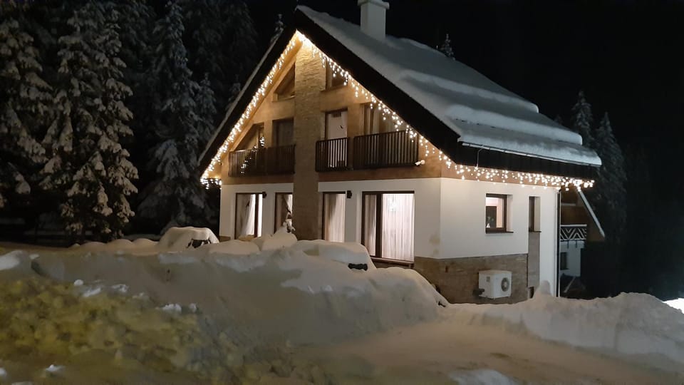 Property building, Winter