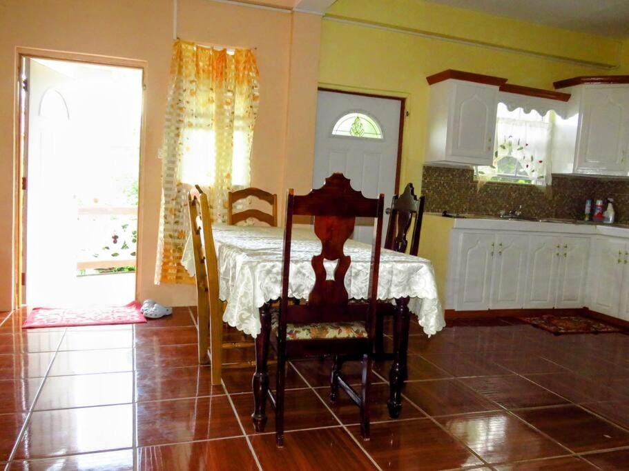 Herelle's Eden Apartment in Caribbean