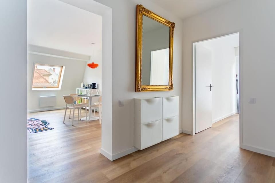 Chic Bauhaus à Petite France Evasion et Design Apartment in Strasbourg