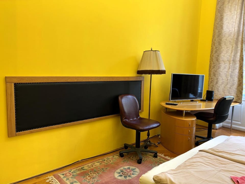 Central Location - Grand Boulevard Apartment in Budapest