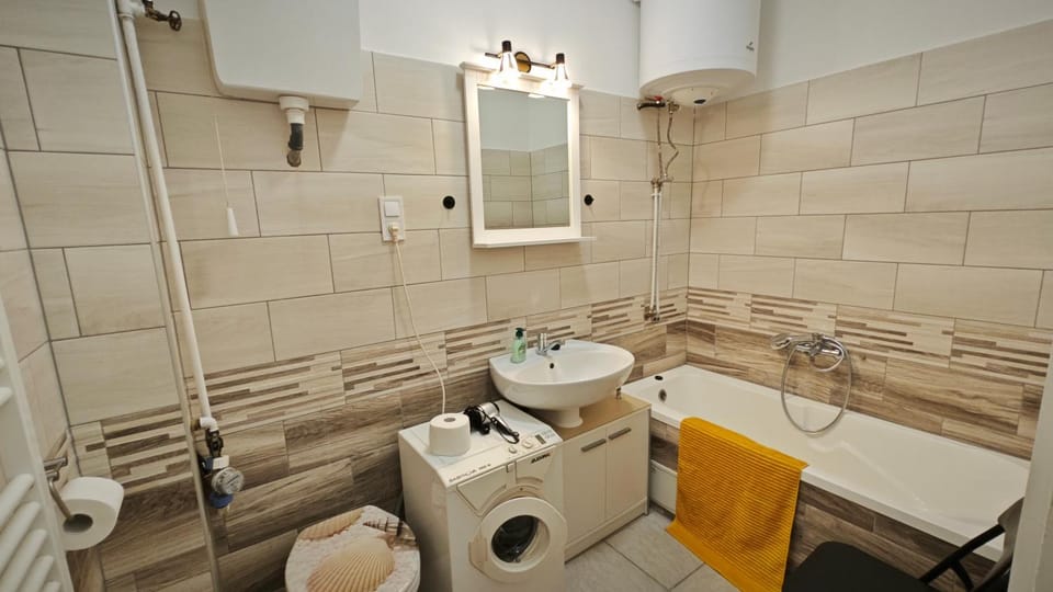 Toilet, Bathroom, Bath, washing machine