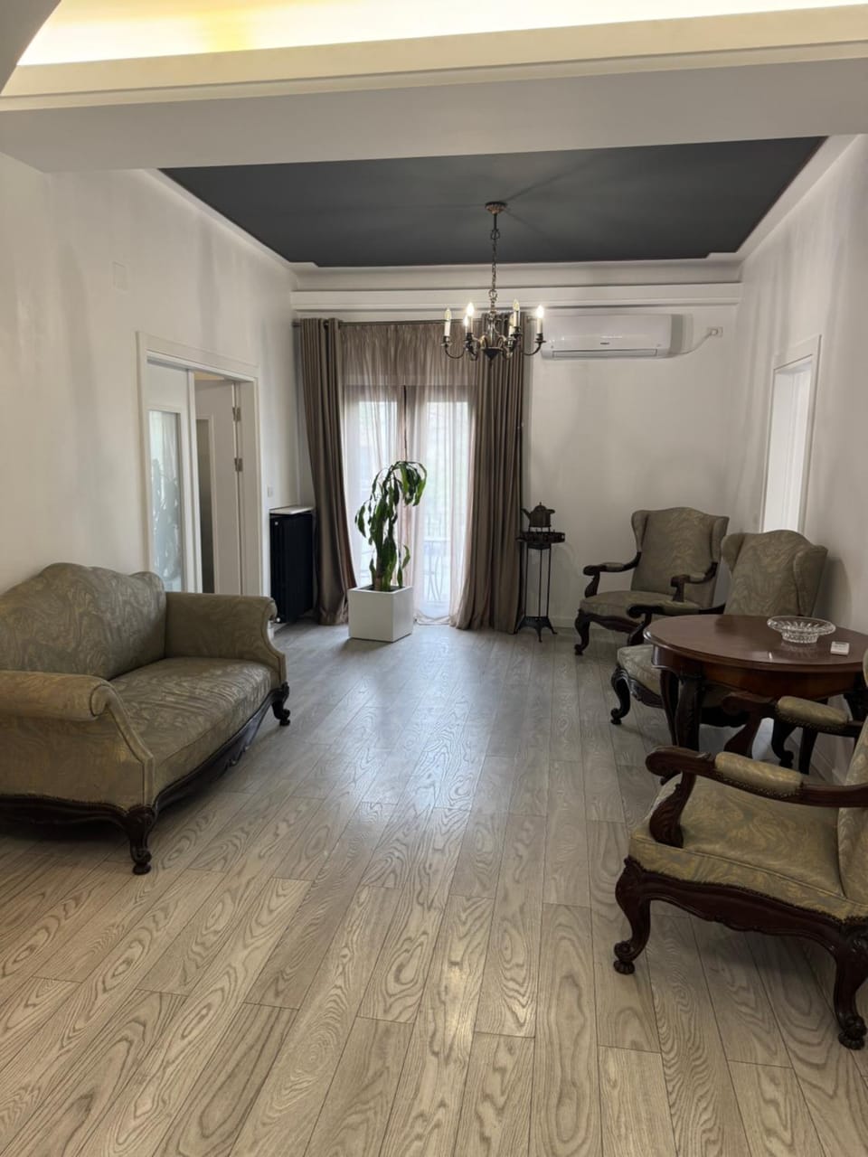 Ultracentral Luxury Apartment Bucharest Apartment in Bucharest