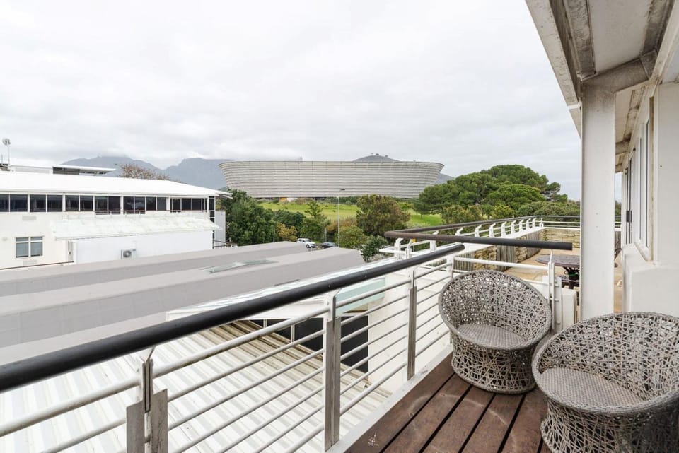 View (from property/room), Balcony/Terrace, Balcony/Terrace, Landmark view, Mountain view