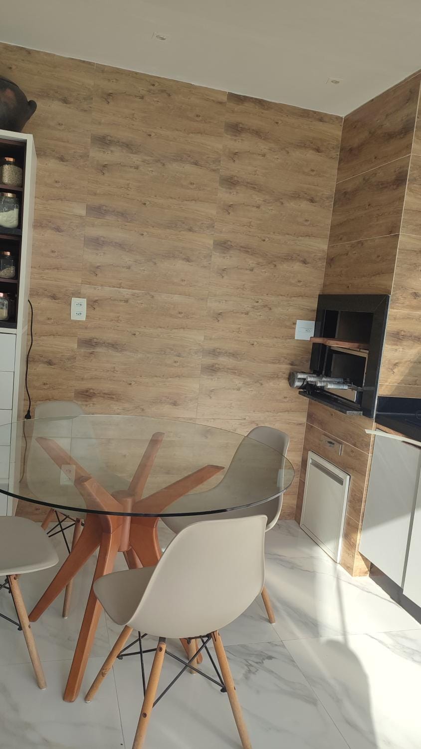 Dining area, kitchen