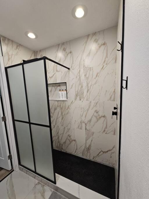 Newly Renovated Modern Studio Apartment in Oviedo