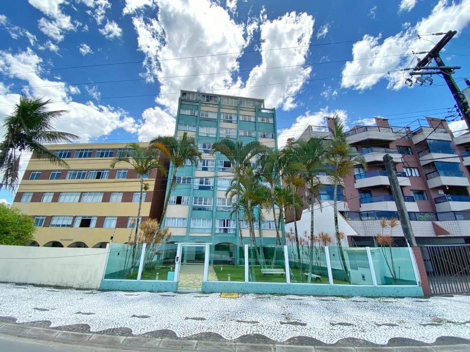 Pé na areia de frente ao mar Apartment in State of Paraná