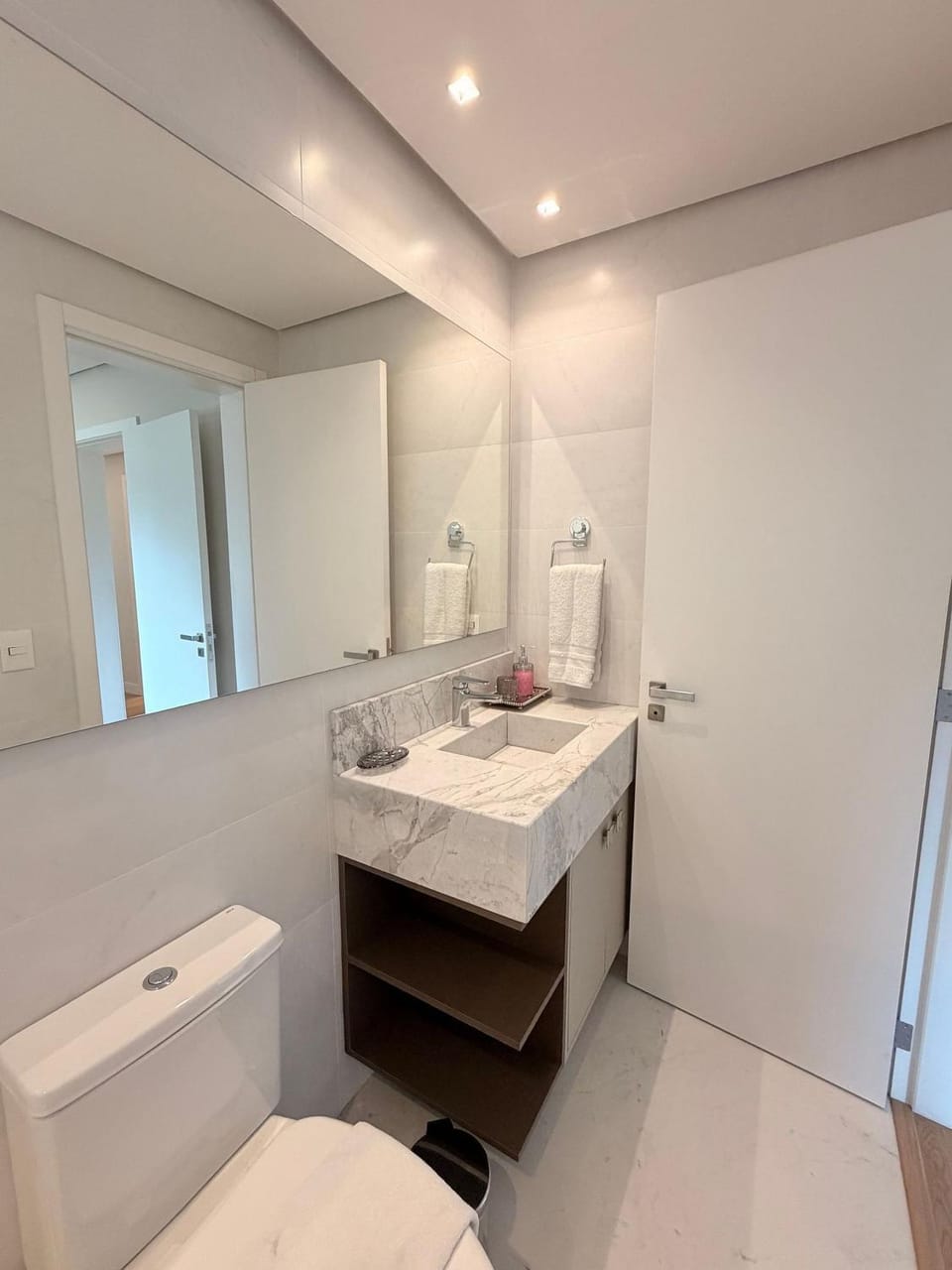 Toilet, Bedroom
