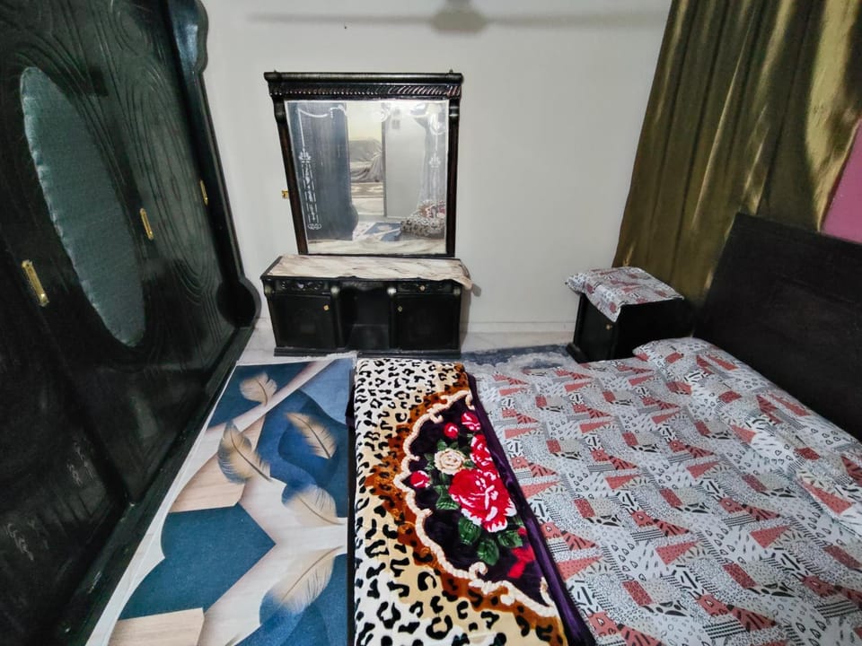 شقه مفروشه جميله جدا بموقع متميز 2 Apartment in Cairo Governorate
