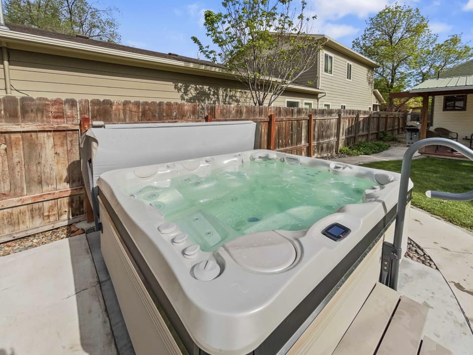 Hot Tub