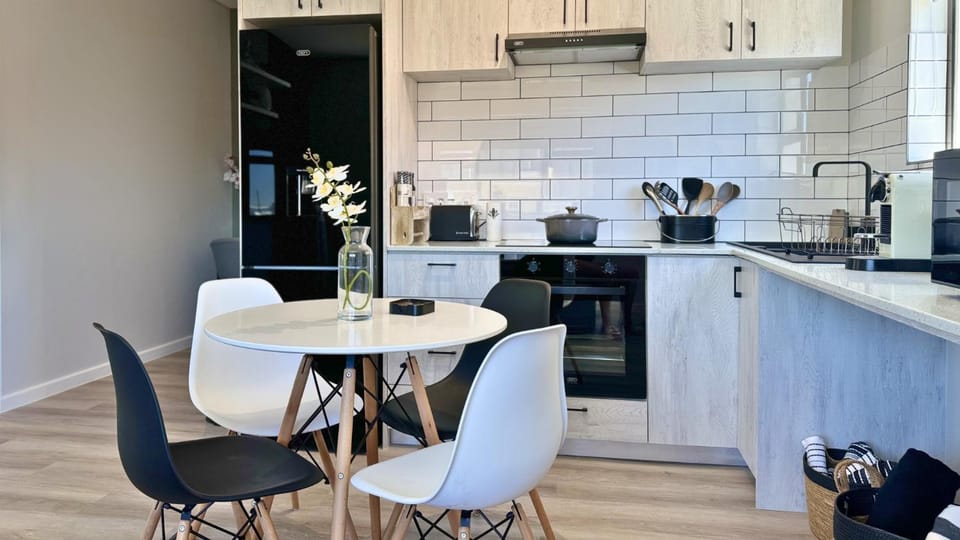 Obs Centre Luxe Loft Apartment in Cape Town