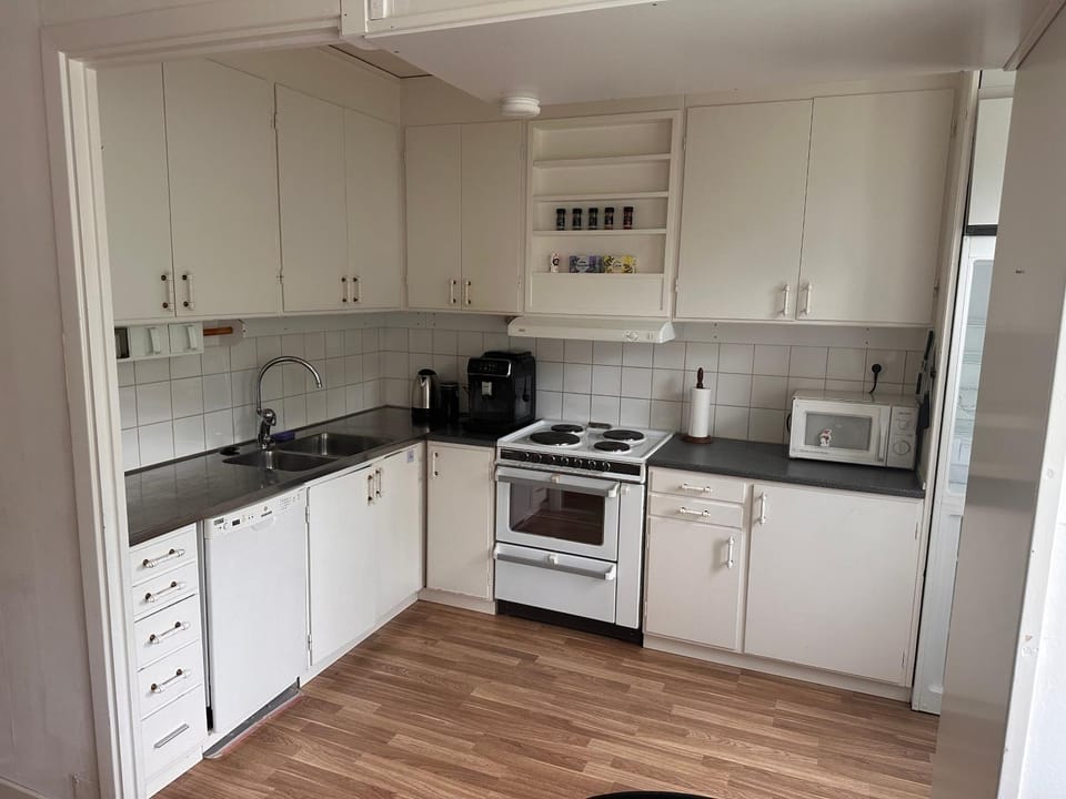 Coffee/tea facilities, Kitchen or kitchenette