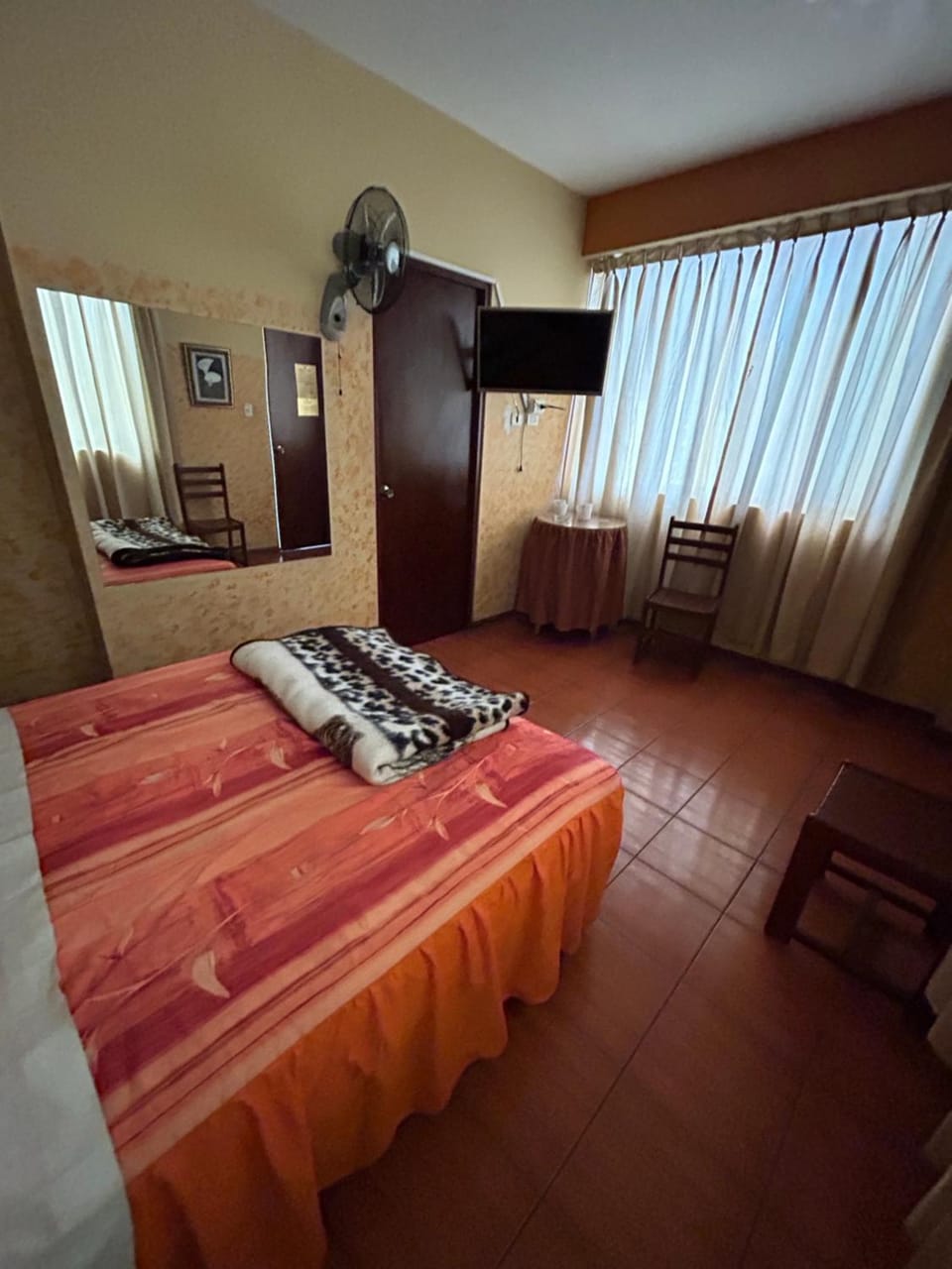 Aquarium Bed and Breakfast in Lima