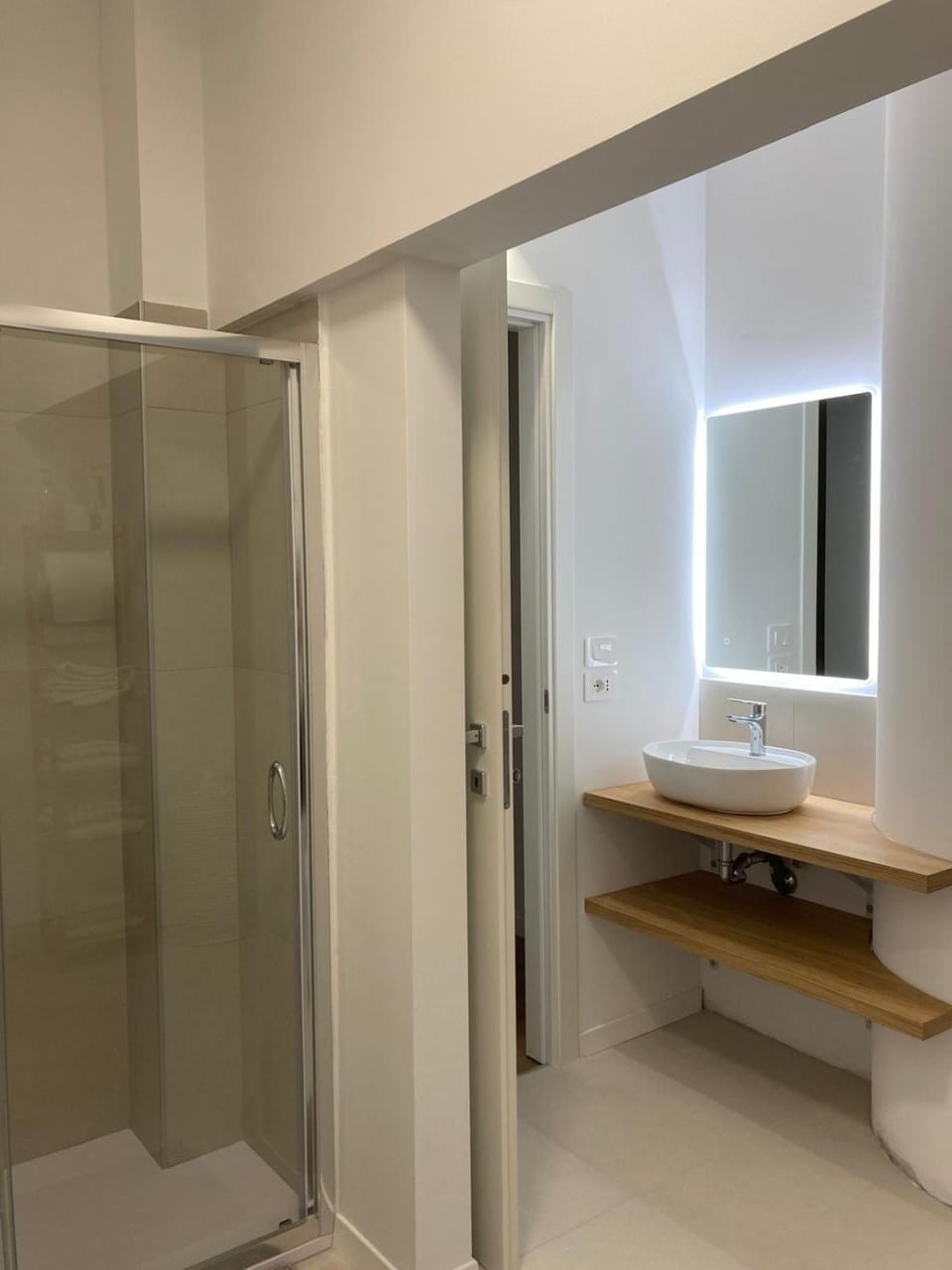 Shower, Bathroom