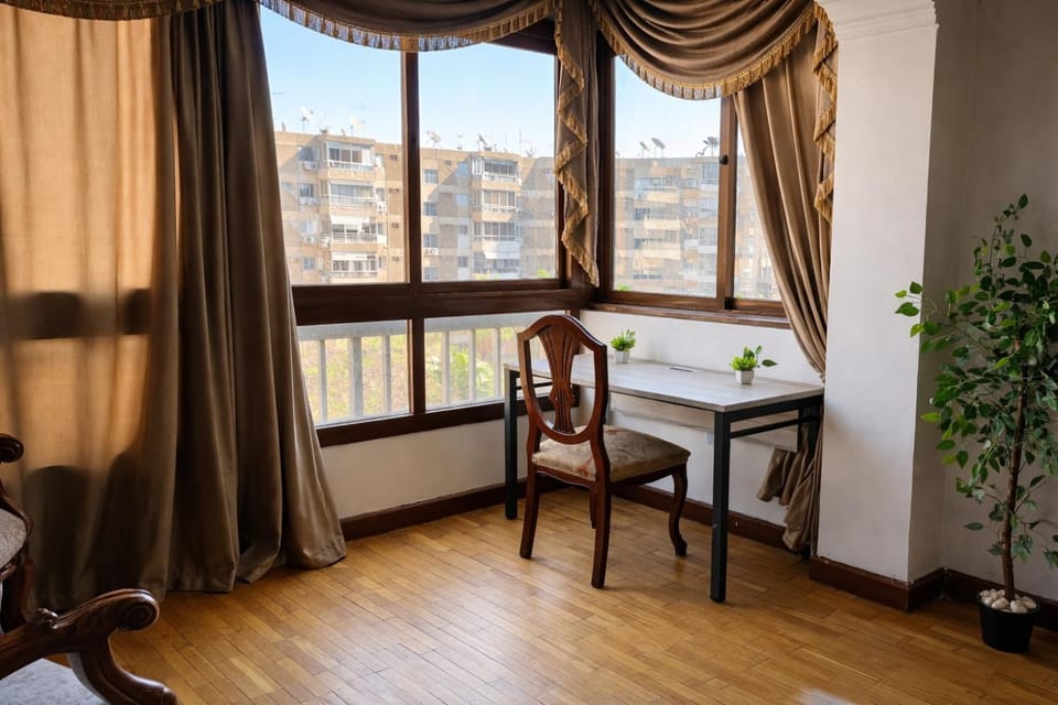 Where landsacpe view meets Luxury-10 mins from Cairo international Airport Apartment in Cairo Governorate