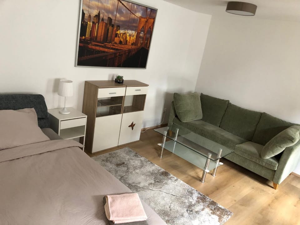 APARTMENT Top 11 ZENTRUM mit 2 Schlafzimmer BESTROOMS eU Apartment in Upper Austria