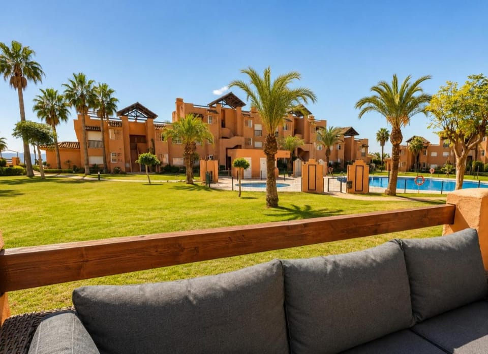 2 bedroom apartment with terrace and pool Apartment in Costa del Sol