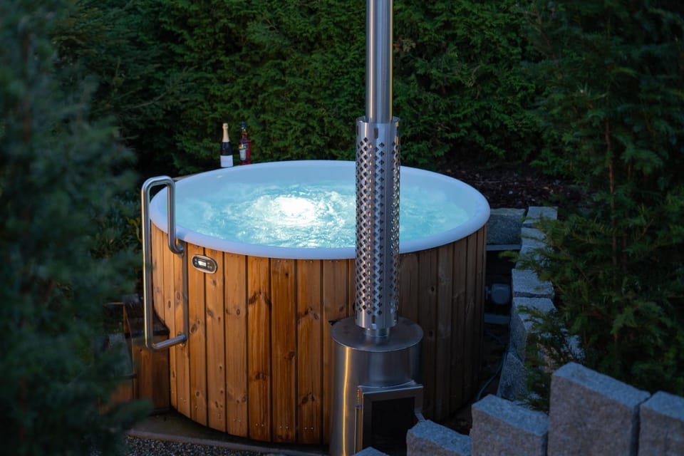 Garden, Hot Tub, Spa and wellness centre/facilities