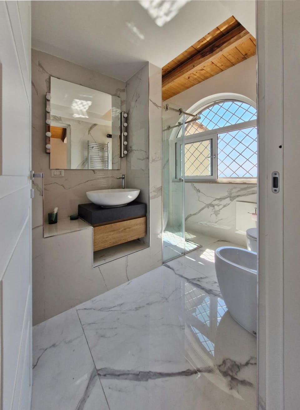 Shower, Bathroom, bidet