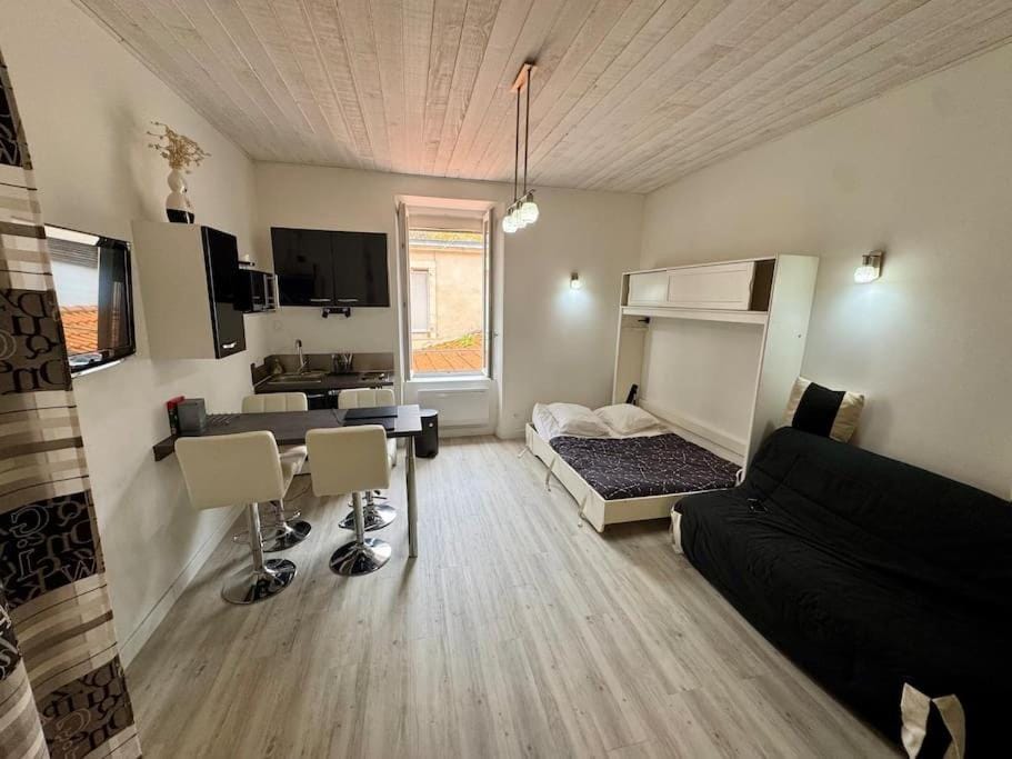 Studio Océan Bleu Apartment in Les Sables-d'Olonne