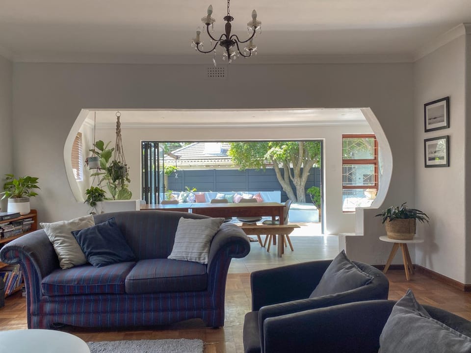 Living room, Seating area, fireplace