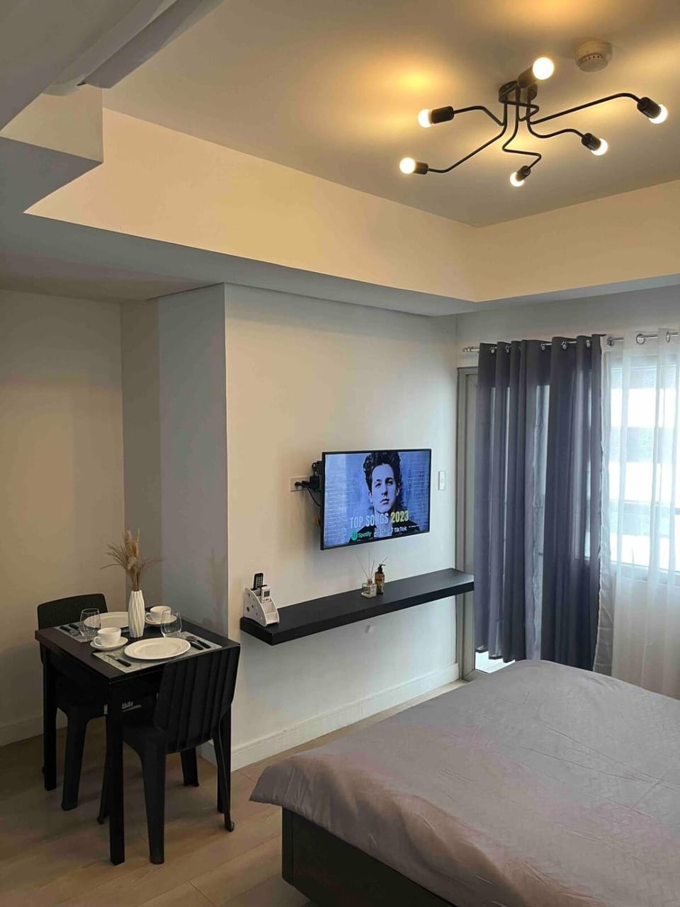 TV and multimedia, Dining area