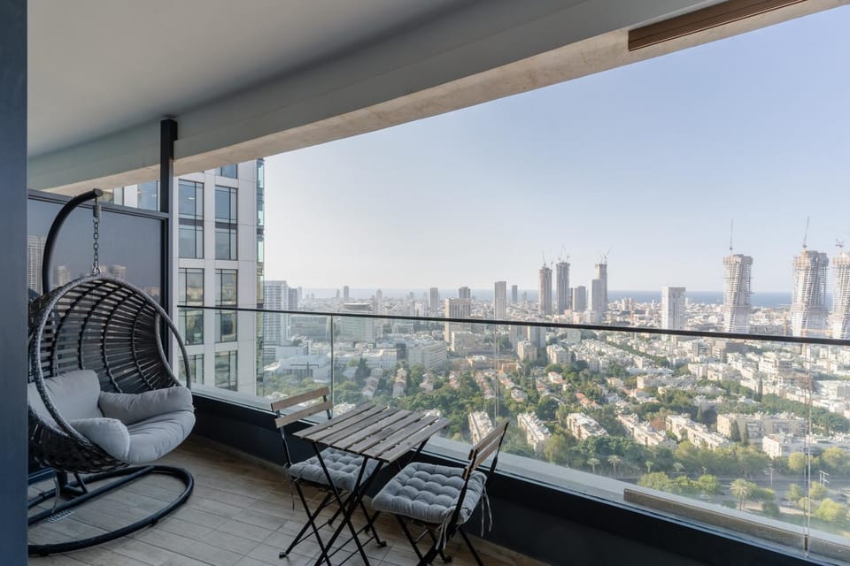 Balcony/Terrace, Seating area, City view