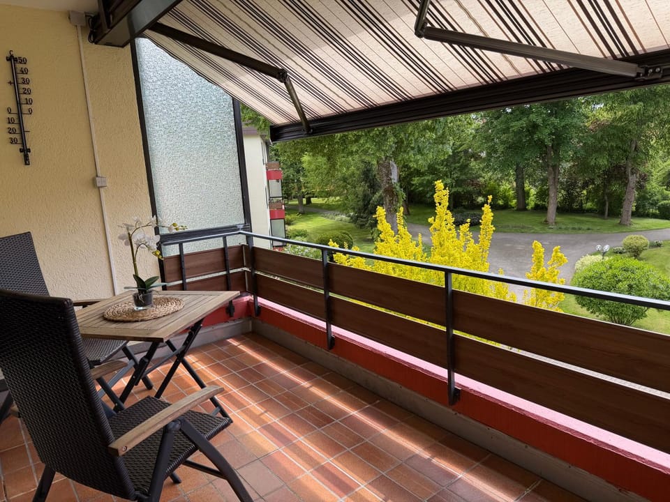 Schwarzwald Style DreiWelten Card inkl freier Eintritt Solemar Ruhige Fewo mit 85 qm zentral Parkanlage Stellplatz Apartment in Villingen-Schwenningen