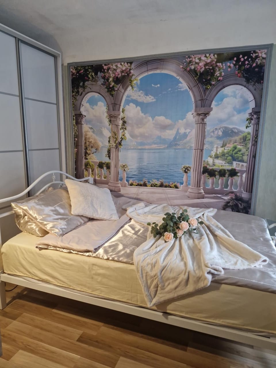 Ivory & Rose Studio Apartment in Estonia