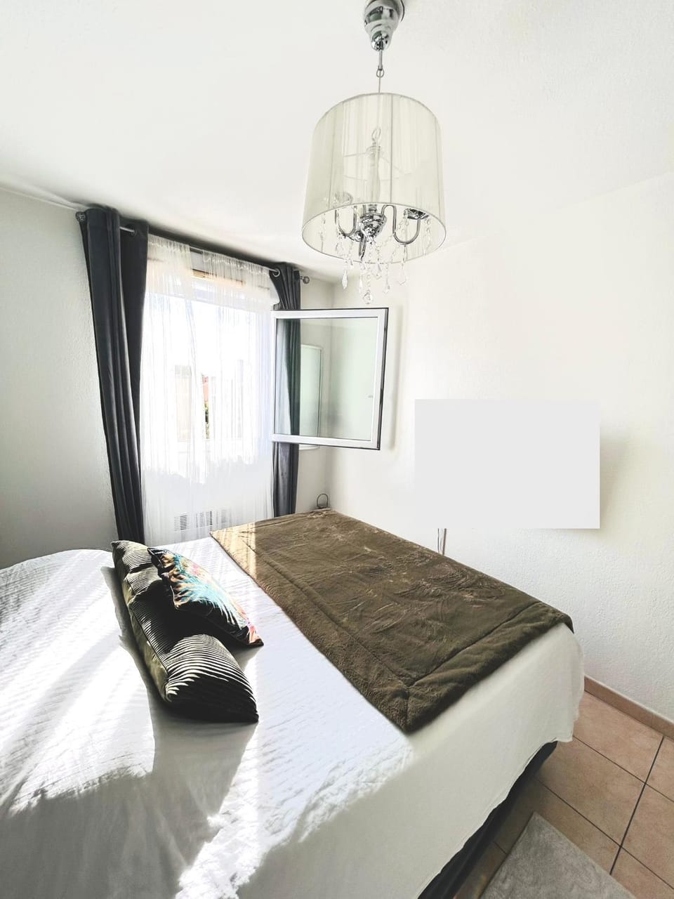 Le Nicol's-PISCINE-PARKING-WIFi-Clim Apartment in Béziers