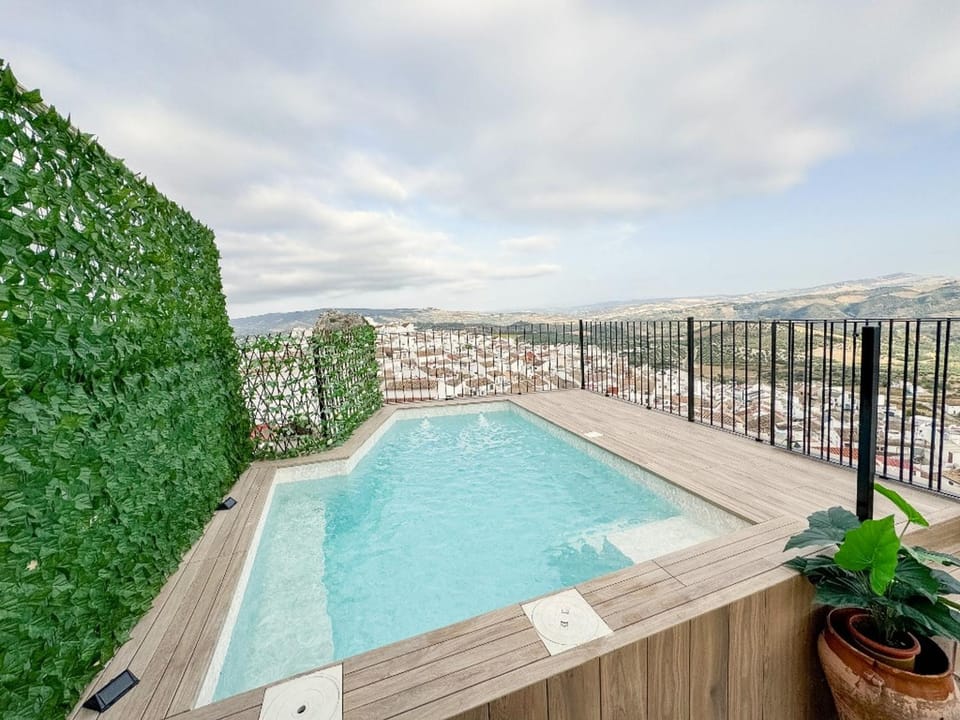 Natural landscape, View (from property/room), Balcony/Terrace, Mountain view, Pool view, Swimming pool