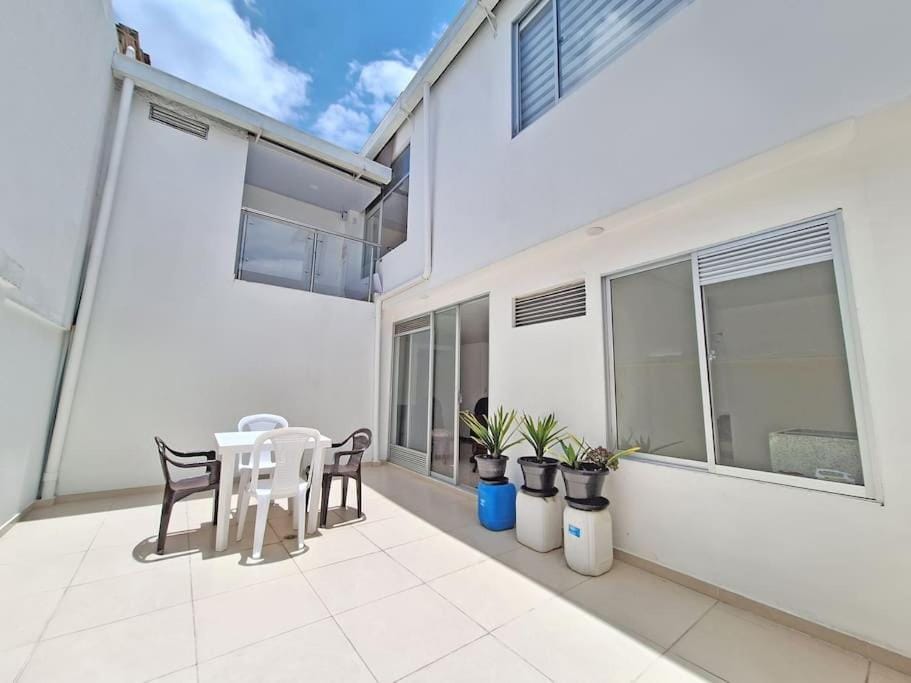 Patio, Balcony/Terrace