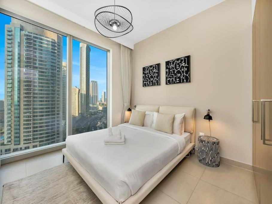 Dream Location - Luxury and Comfort in Dubai Apartment in Dubai