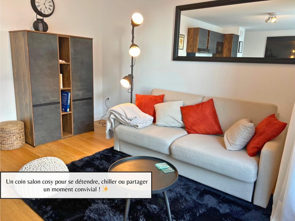 Library, Living room, Seating area, wardrobe
