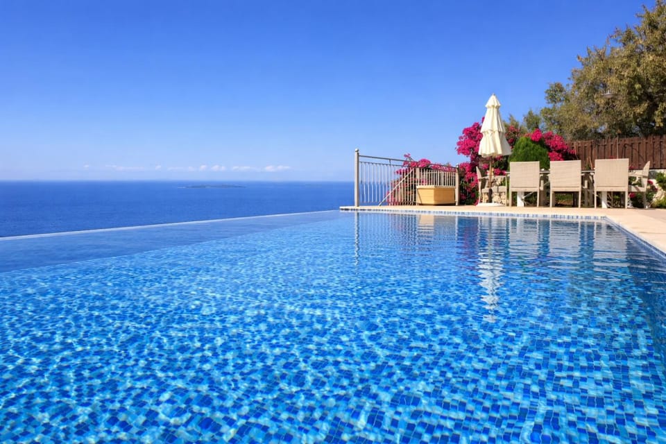Sea view, Swimming pool