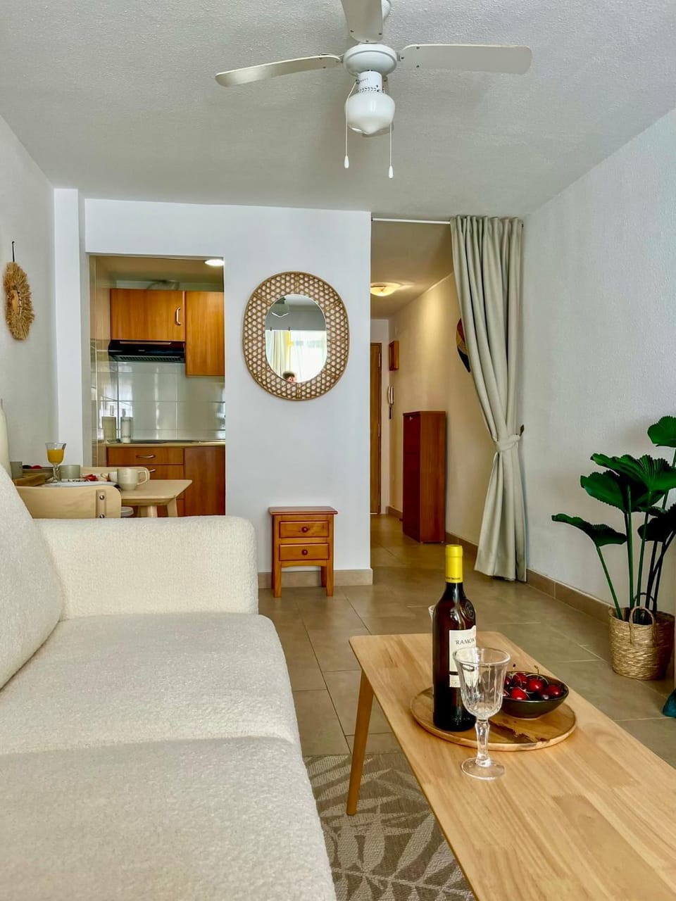 Kitchen or kitchenette, Living room, Dining area
