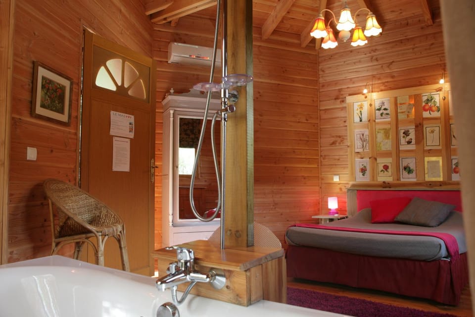 Bathroom, Bedroom
