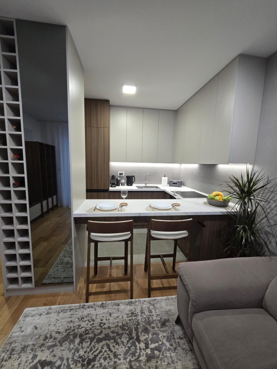 Kitchen or kitchenette, Living room, Seating area