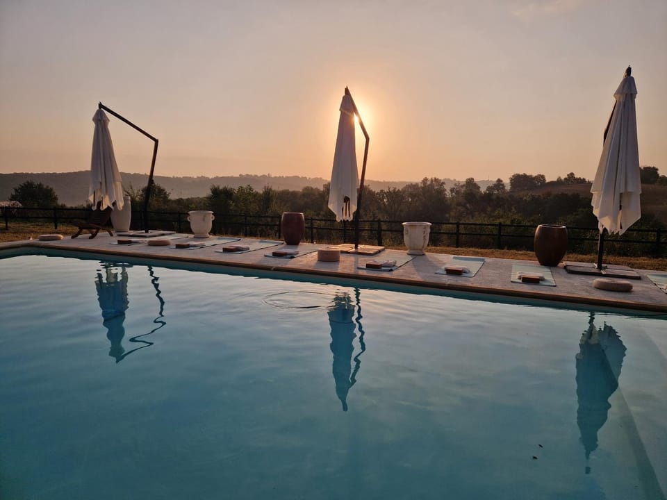 Pool view, Pool view, Swimming pool, Swimming pool, Sunrise