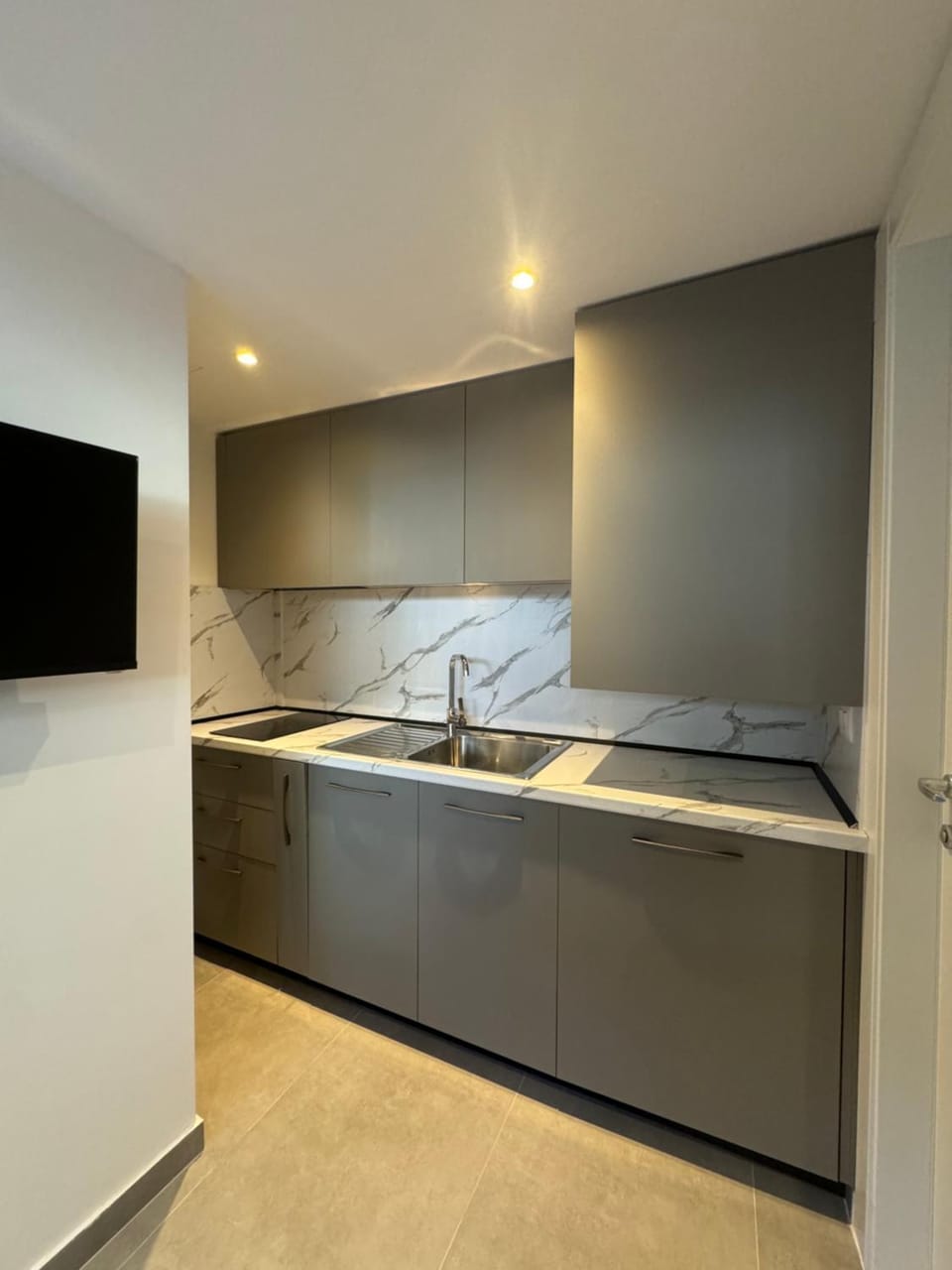 TV and multimedia, Kitchen or kitchenette