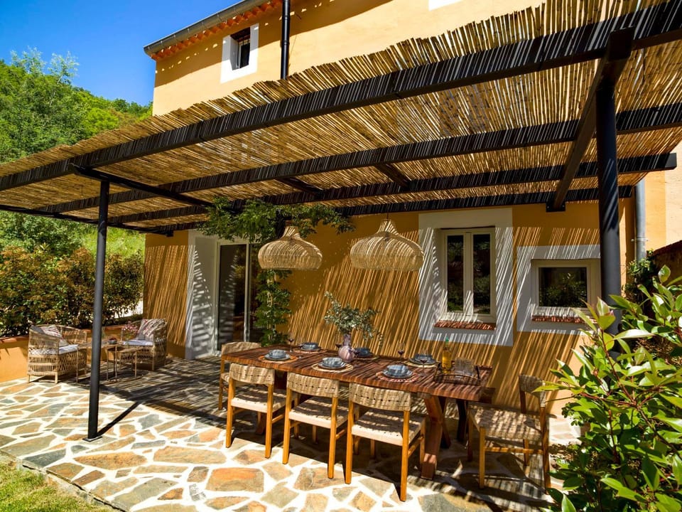 Property building, Patio, Garden, Garden view